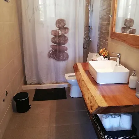 Seven Islands アパート ガイオス